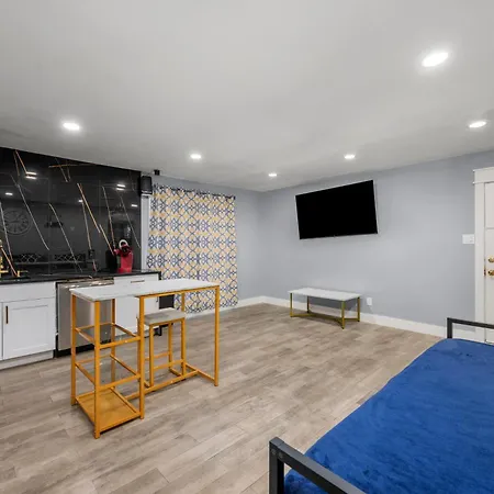 Modern Heights Apartment With Pool Houston Exterior foto